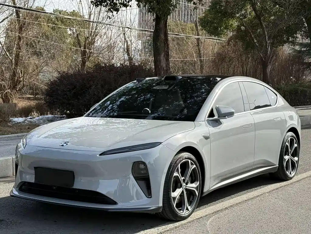 NIO NIO ET5