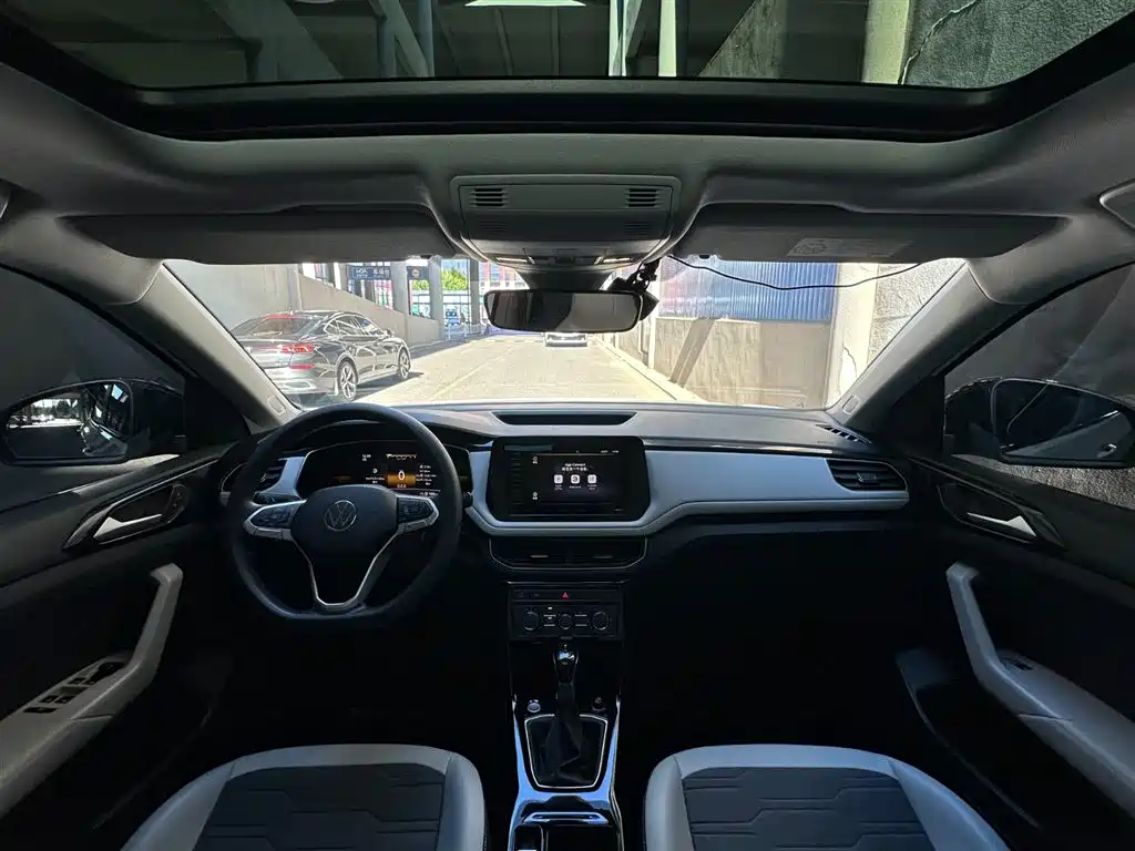 Volkswagen Tharu 2025 1.5L