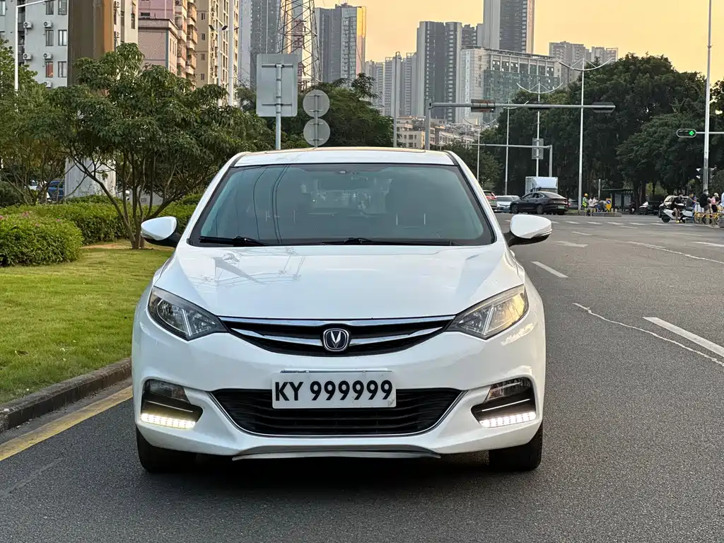 Changan Eado XT — миниатюра 2