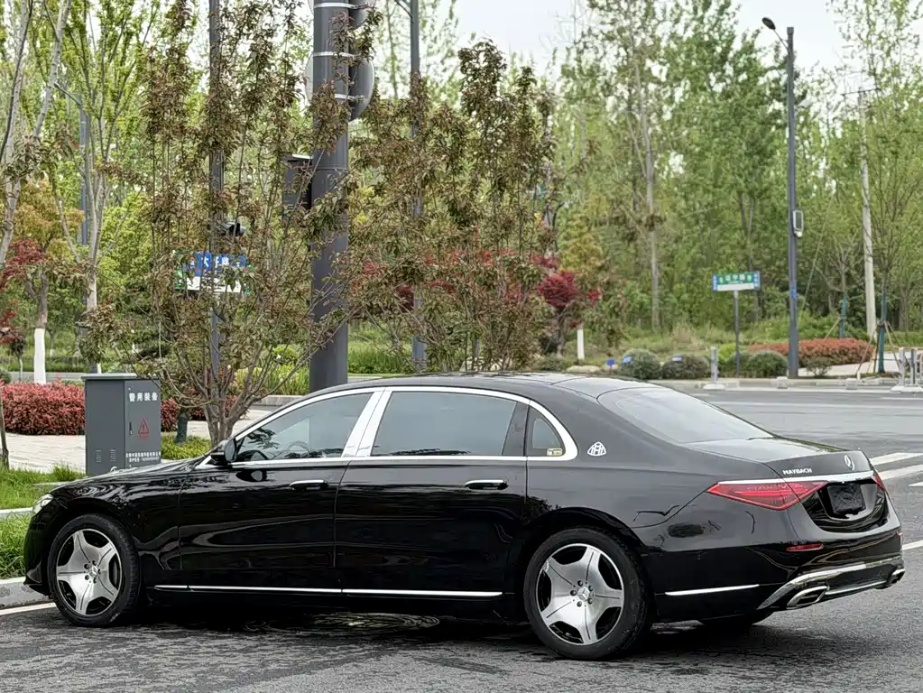 Mercedes-Benz S-Class — миниатюра 8