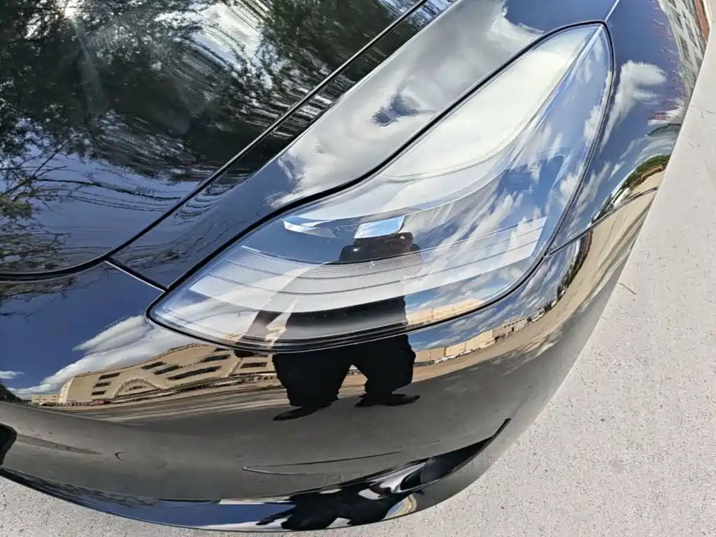 Tesla Model 3 — миниатюра 24