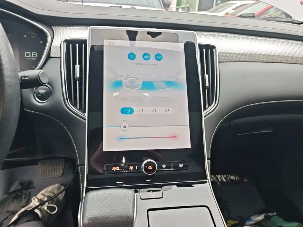 Roewe i6 MAX — миниатюра 13