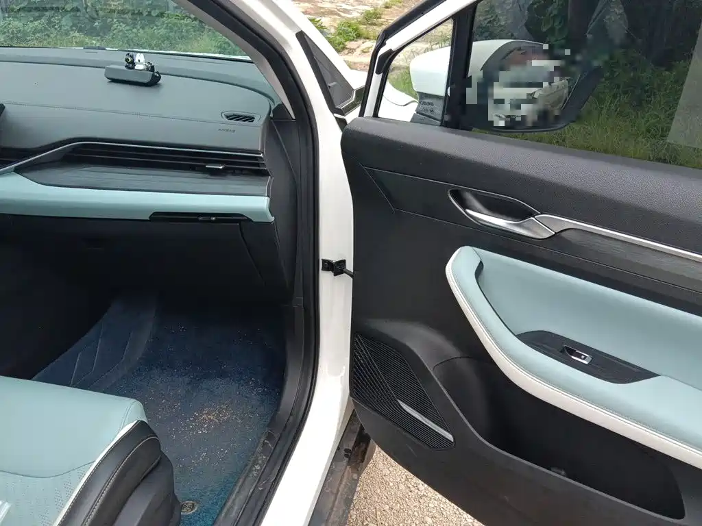 Geely Emgrand S — миниатюра 22