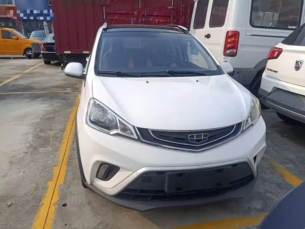 Geely Vision X1 — миниатюра 3