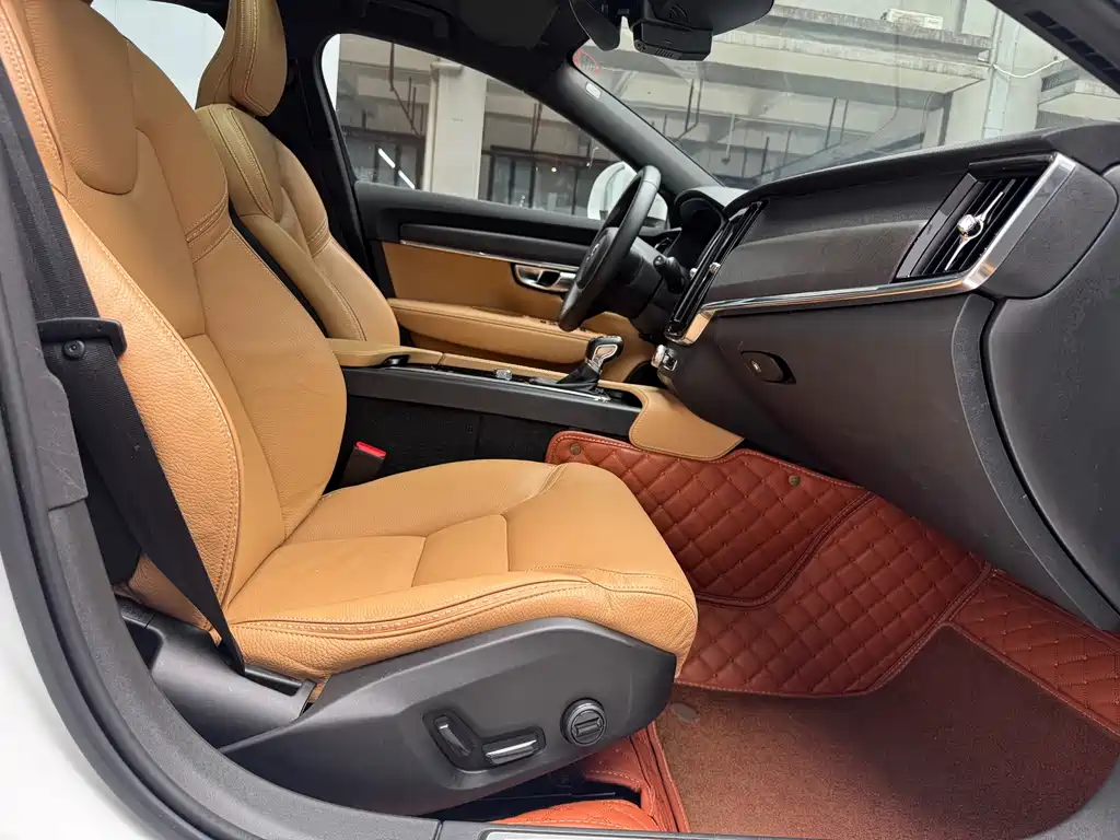 Volvo V90 — миниатюра 13
