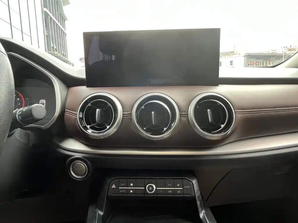 Wey Wey VV6 — миниатюра 16
