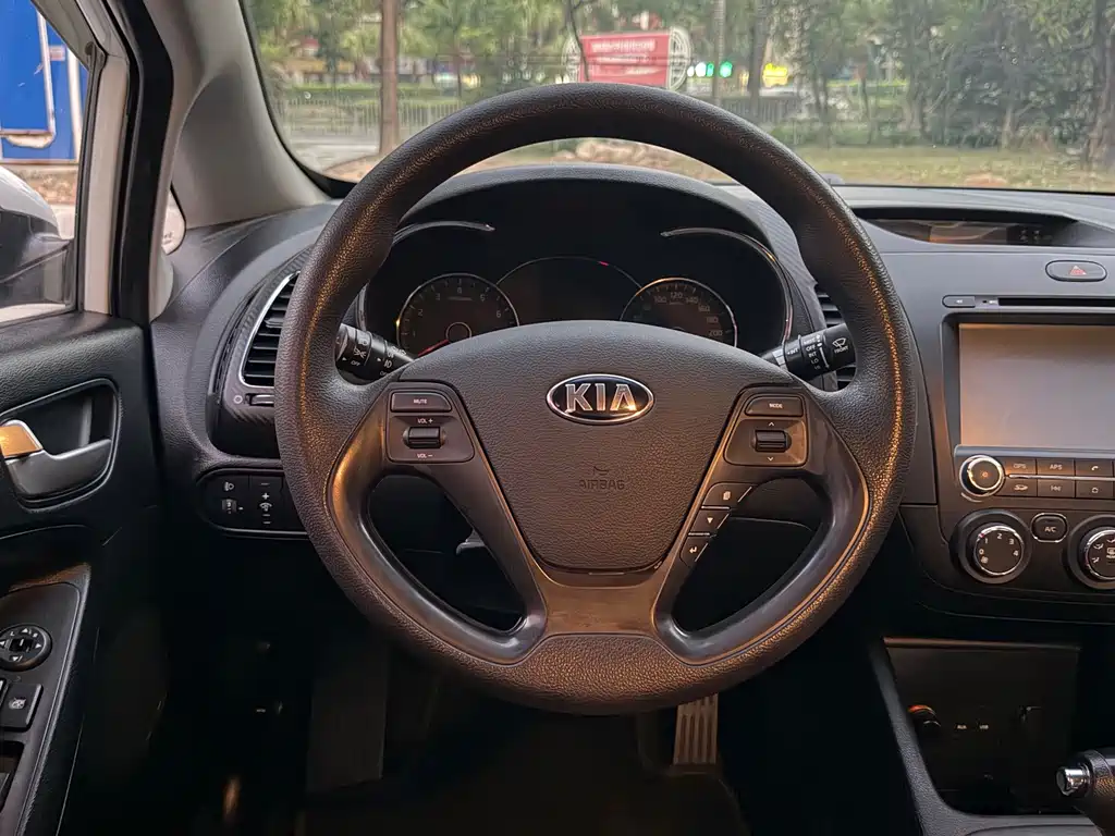Kia K3 — миниатюра 7