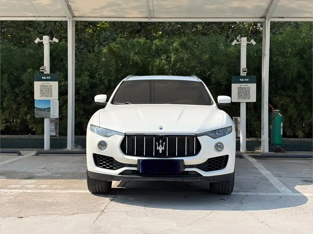 Maserati Levante — миниатюра 2