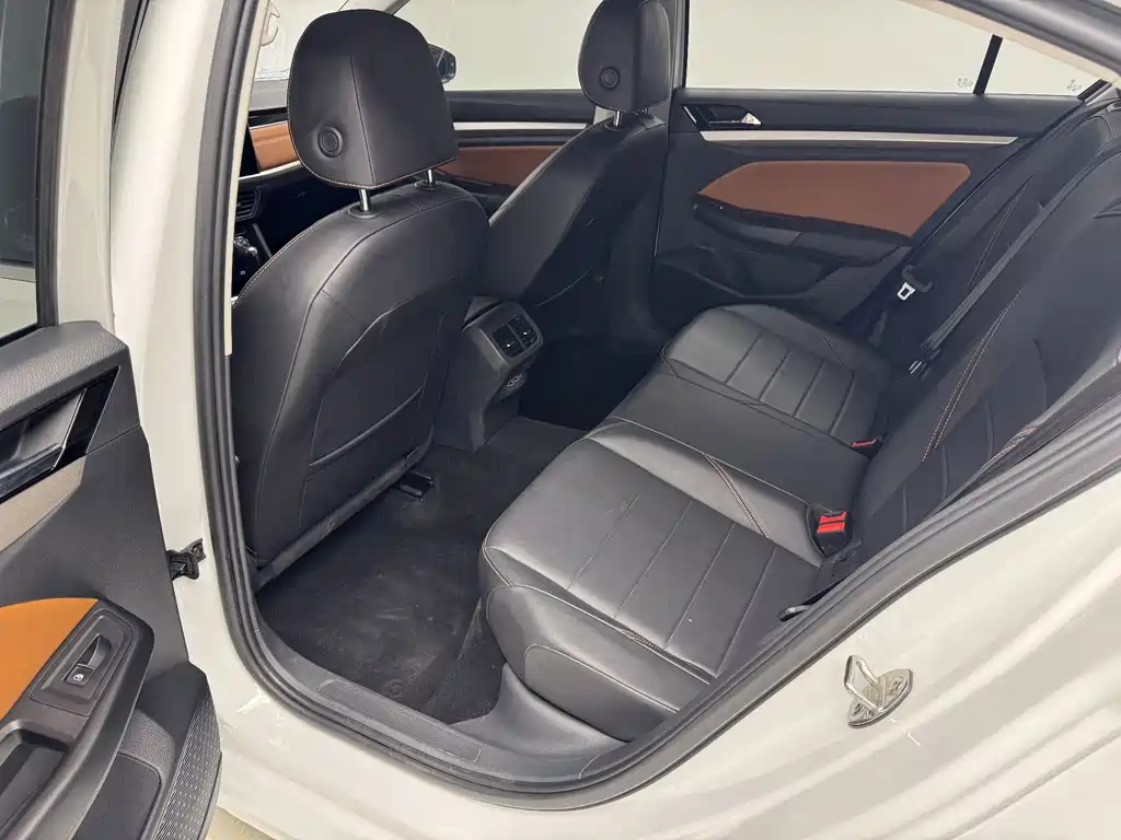 Volkswagen Bora 200TSI DSG Joy Travel Edition, фото 14