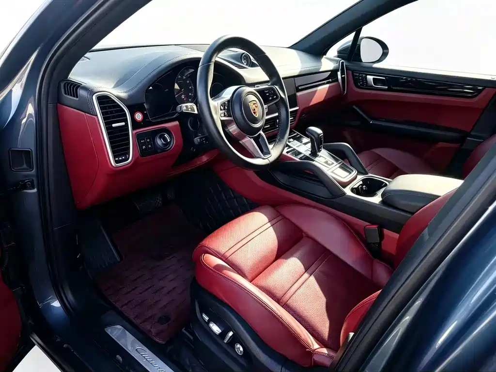 Porsche Cayenne — миниатюра 7