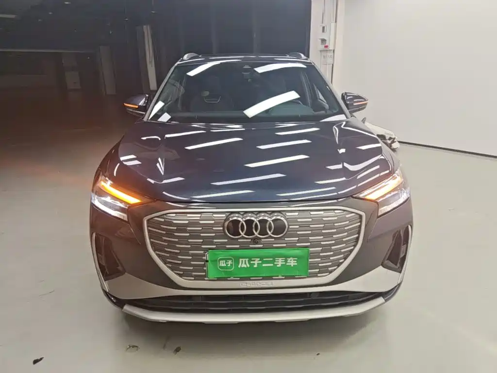 Audi Q4 e-tron — миниатюра 3