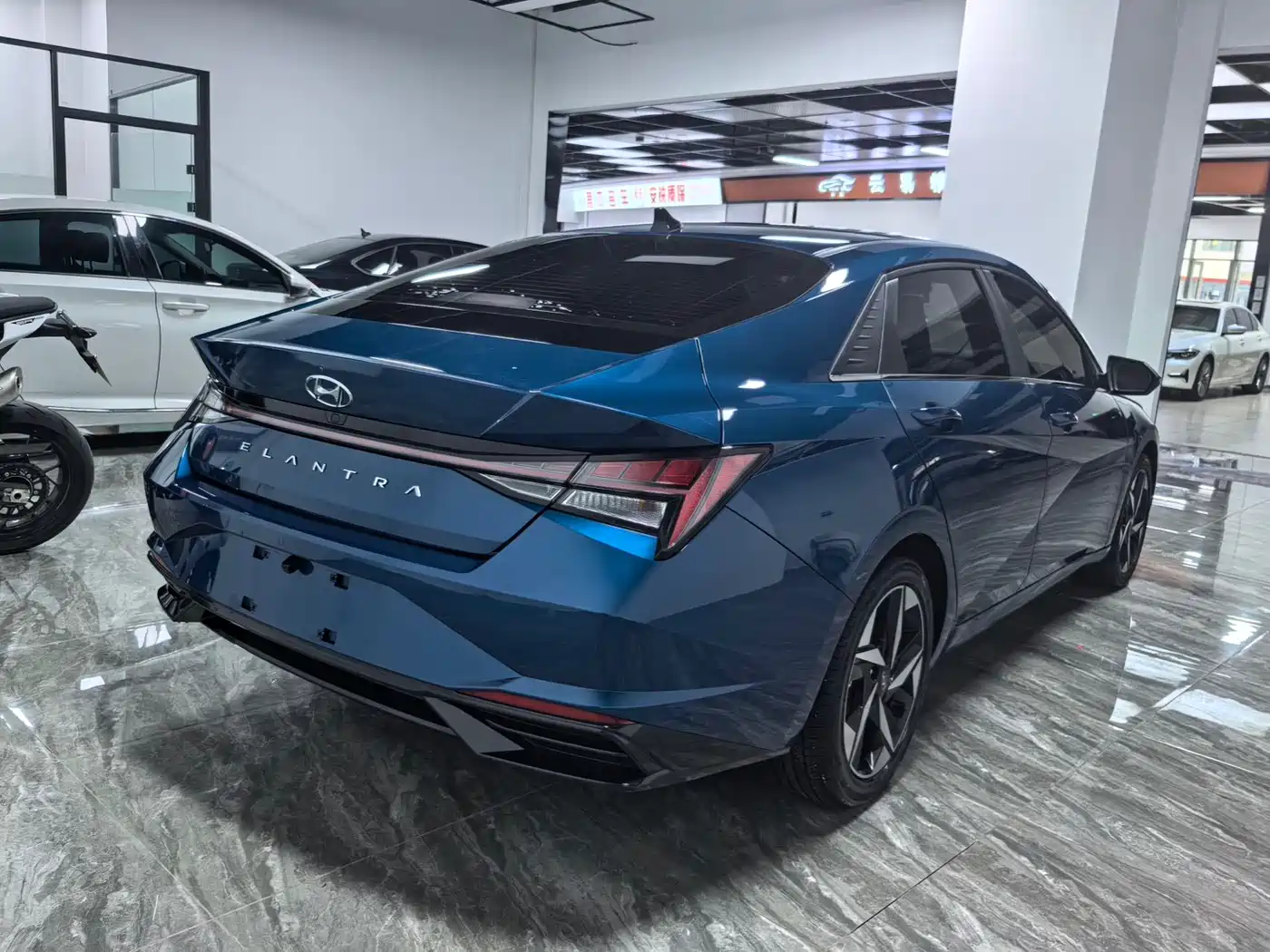 Hyundai Elantra id 4514173 из Китая 11