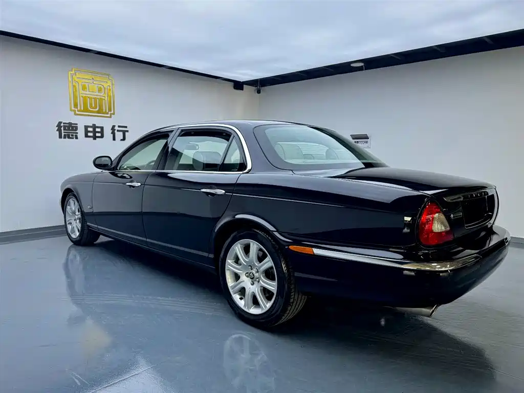 Jaguar XJ 2005 XJ8L 4.2