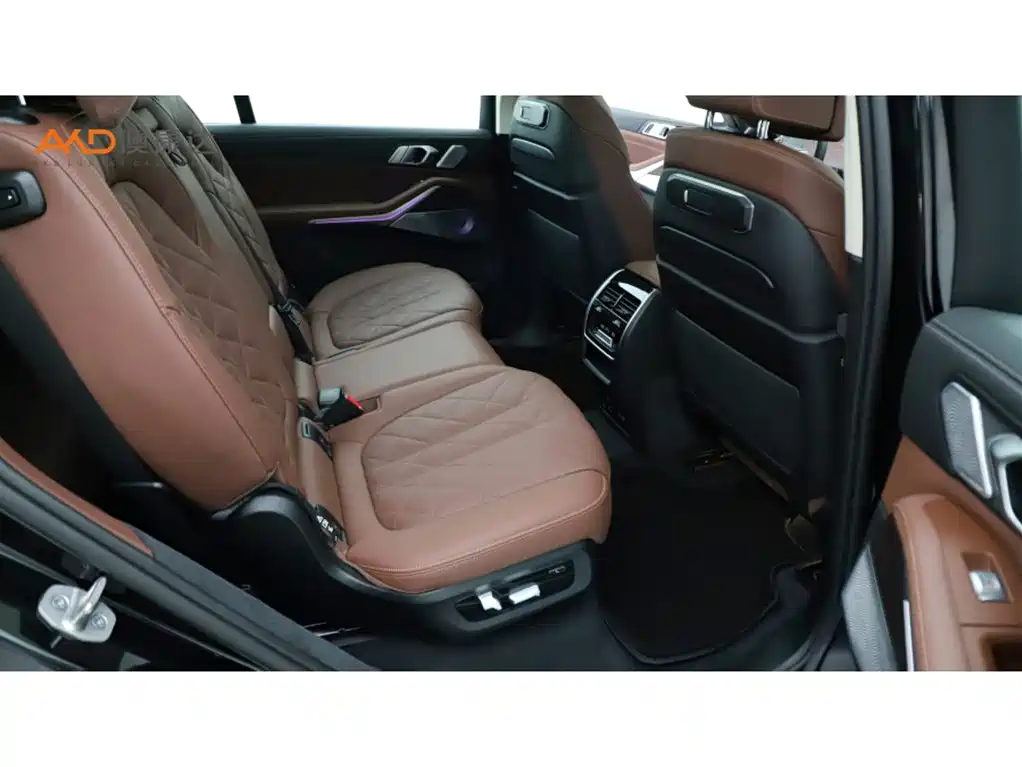 BMW X7 — миниатюра 8