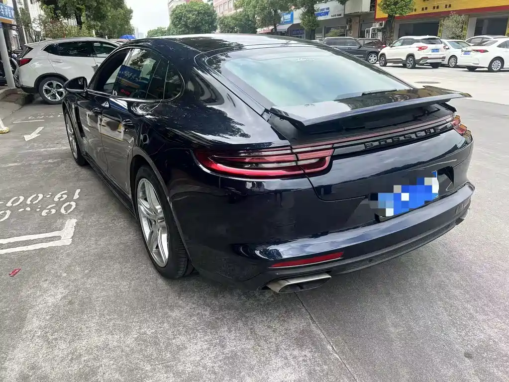 Porsche Panamera — миниатюра 4