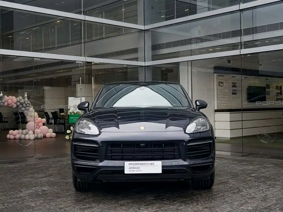 PORSCHE CAYENNE