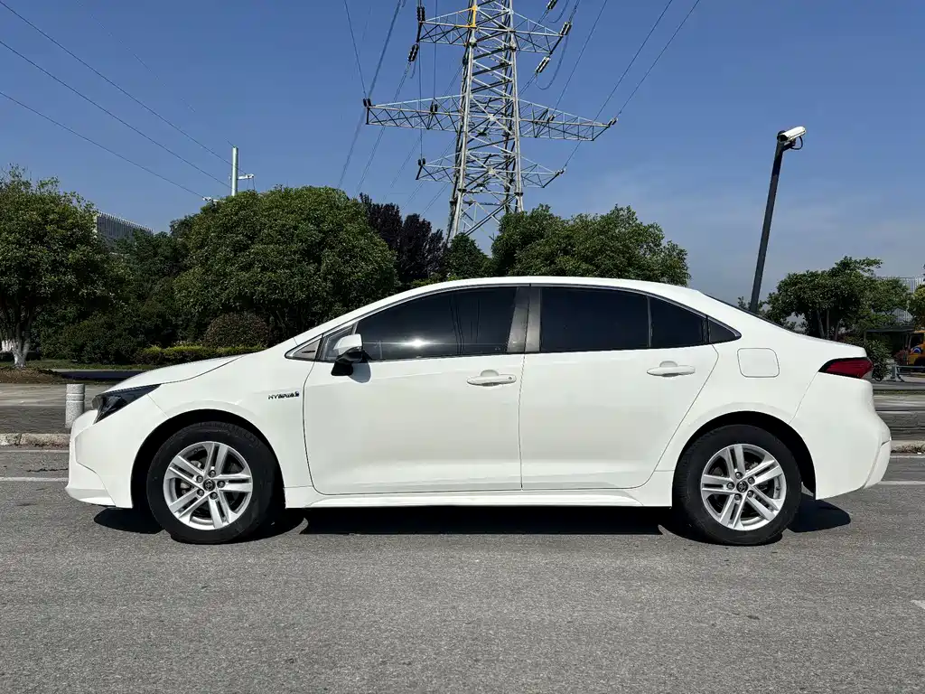 Toyota Corolla Levin 2022 1.8H E-CVT Luxury