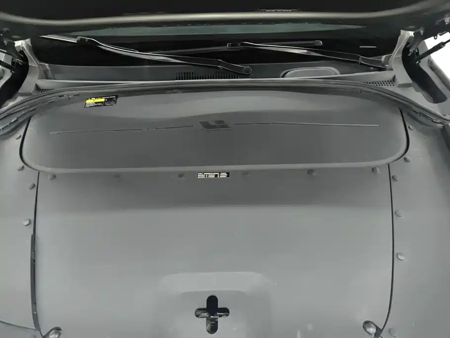 Li Auto Li ONE — миниатюра 10