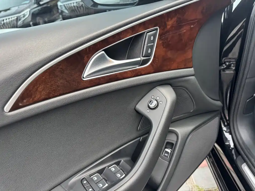 Audi A6L — миниатюра 5