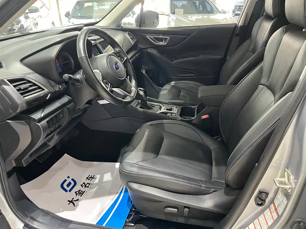 Subaru Forester 2019 2.0i Luxury EyeSight