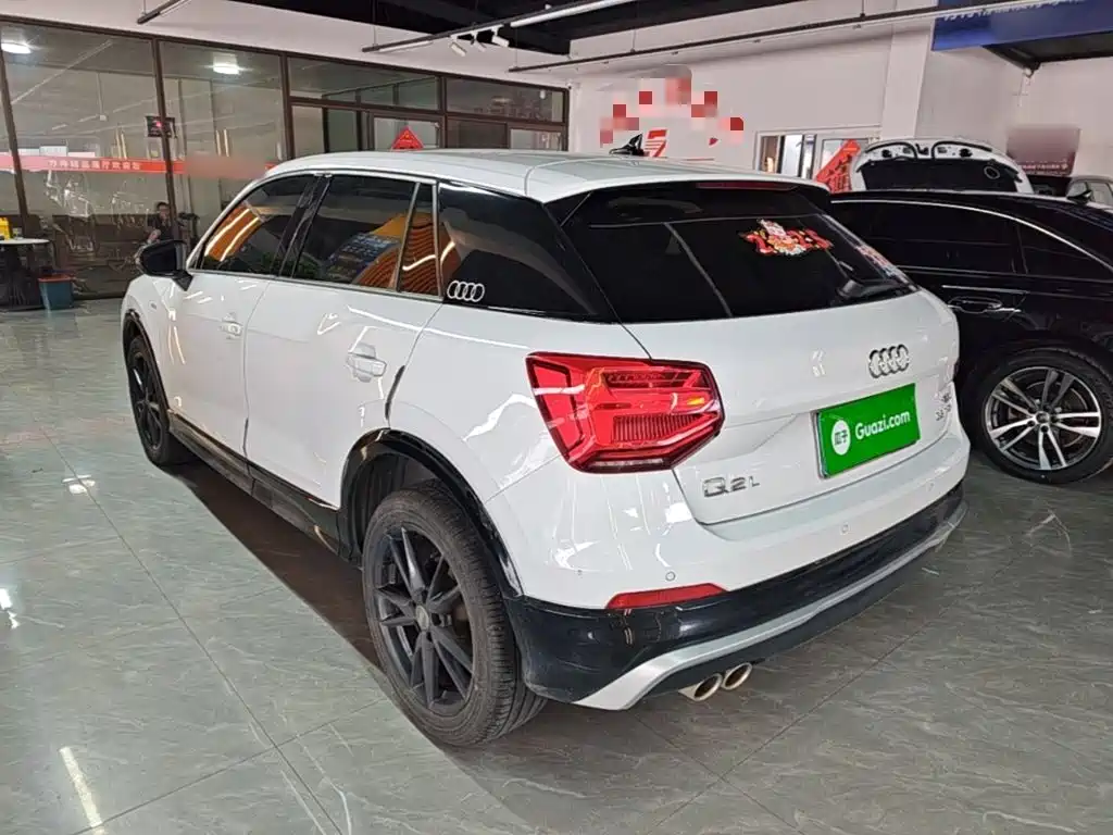Audi Q2L — миниатюра 5