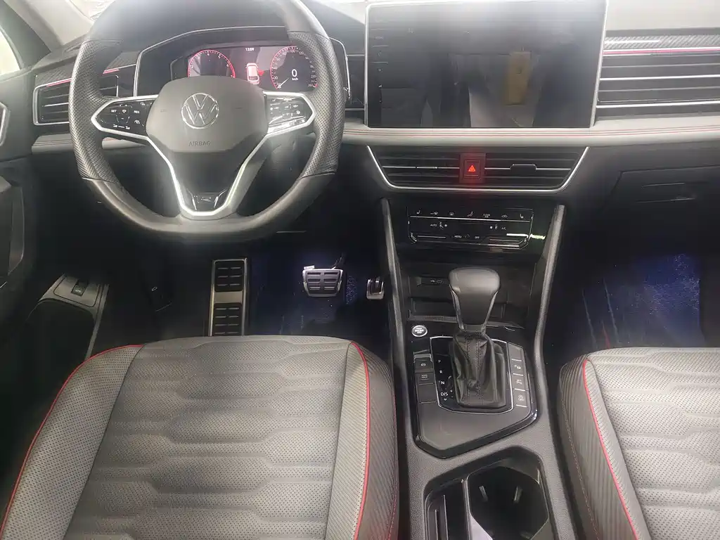Volkswagen Tiguan L — миниатюра 7