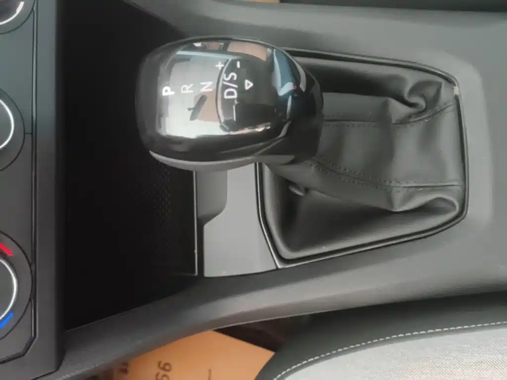 Volkswagen Tharu — миниатюра 14