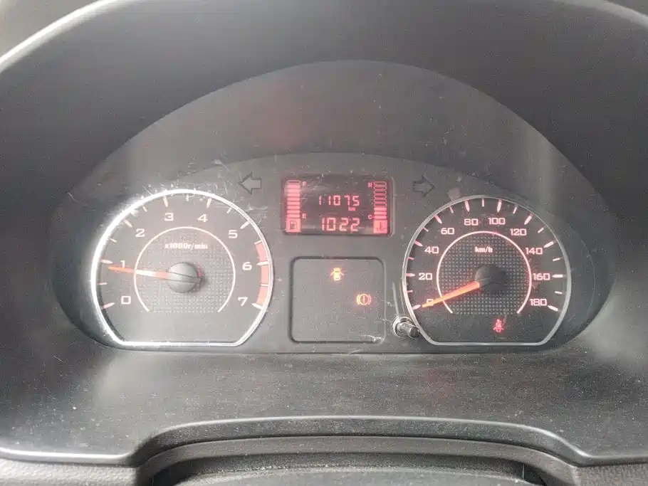 Wuling Hongguang V — миниатюра 14