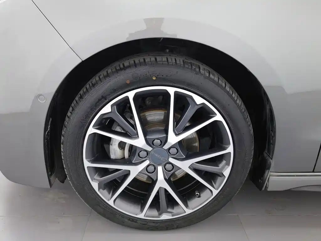 Lynk & Co 03 — миниатюра 17