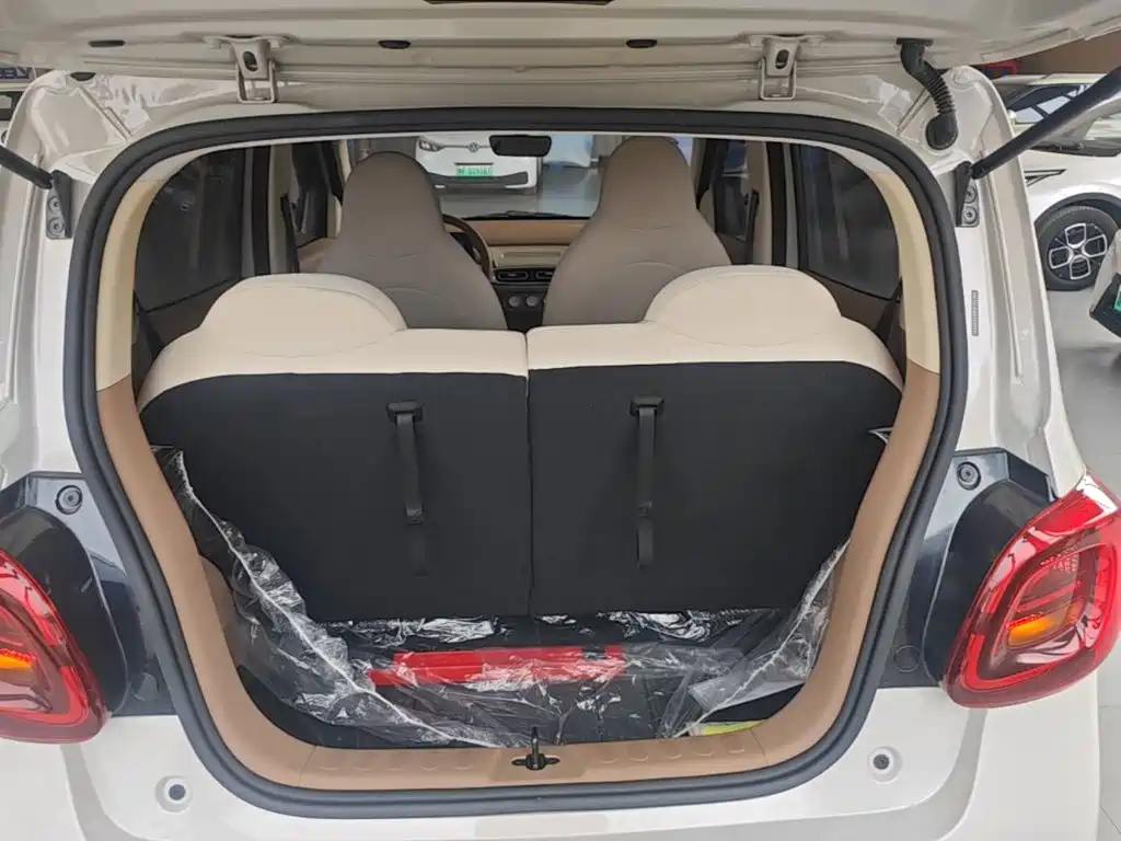 Wuling MINIEV — миниатюра 19