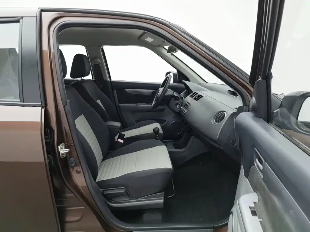 Suzuki Swift — миниатюра 23