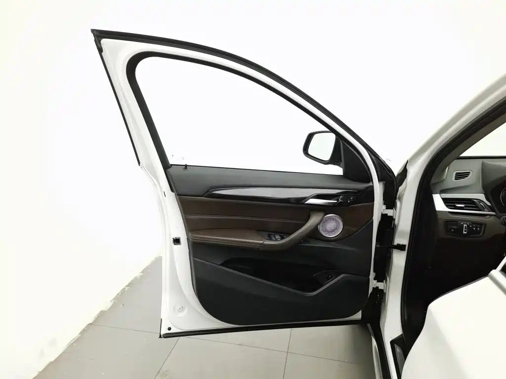 BMW X1 — миниатюра 8