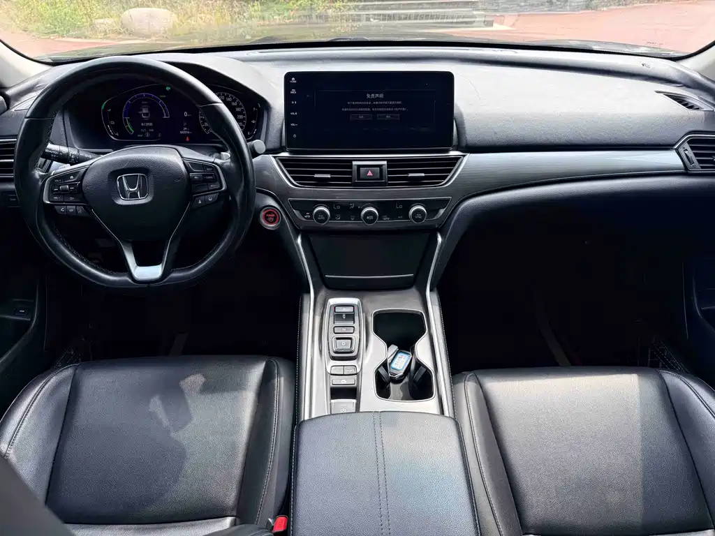 Honda Accord — миниатюра 6