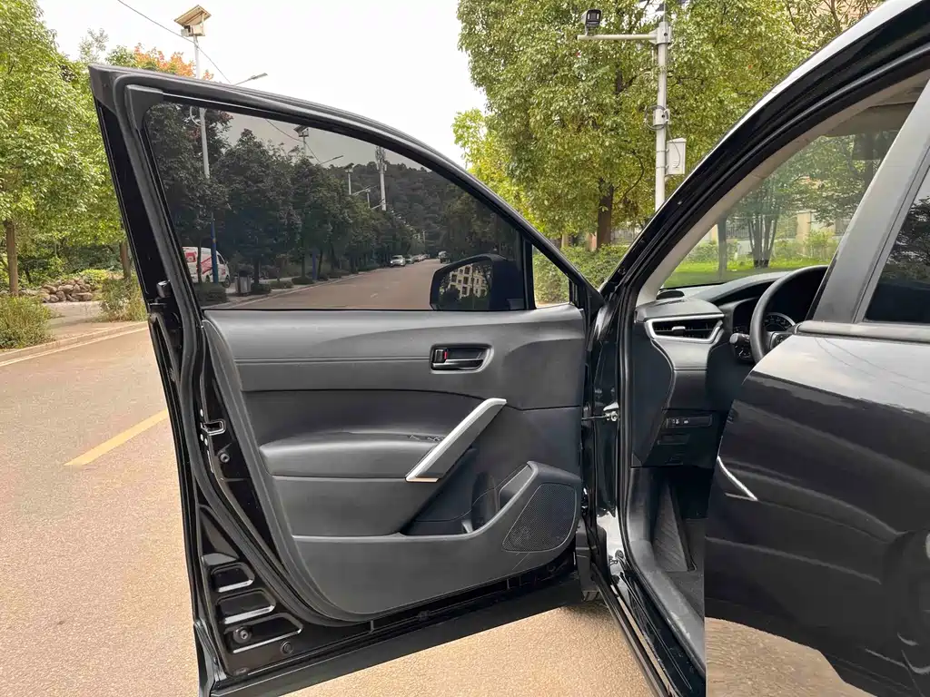 Toyota Frontlander — миниатюра 13