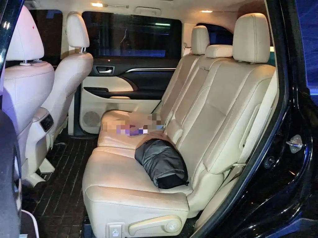 Toyota Highlander — миниатюра 13