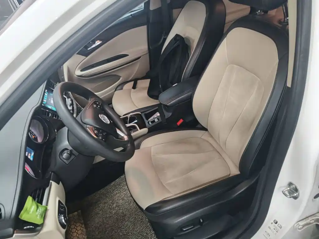 Buick Verano — миниатюра 15