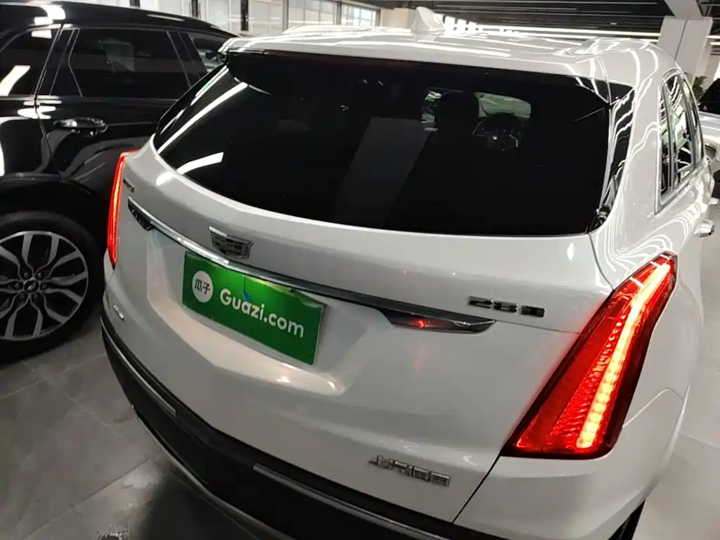 Cadillac XT5 — миниатюра 6