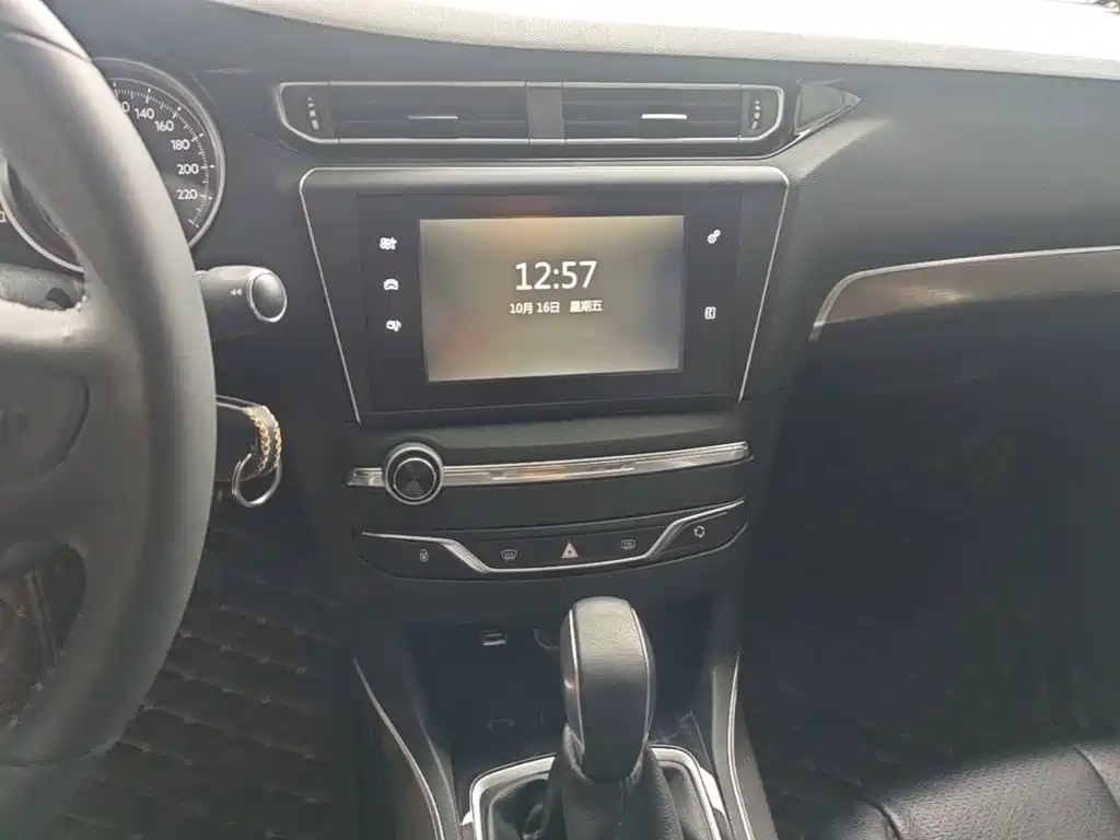 Peugeot 408 — миниатюра 13