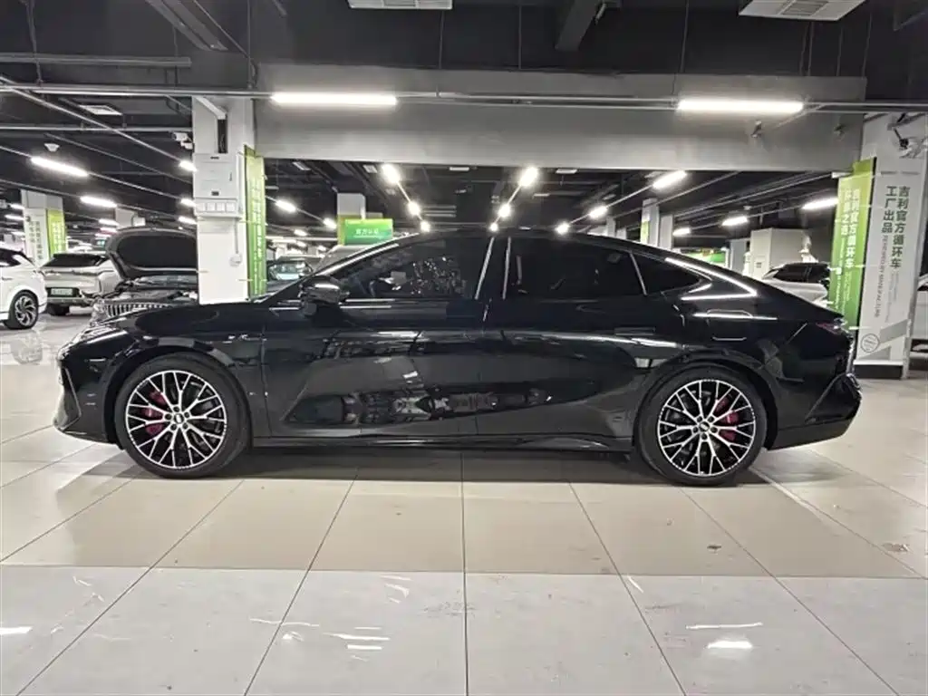 GEELY GALAXY GALAXY E8