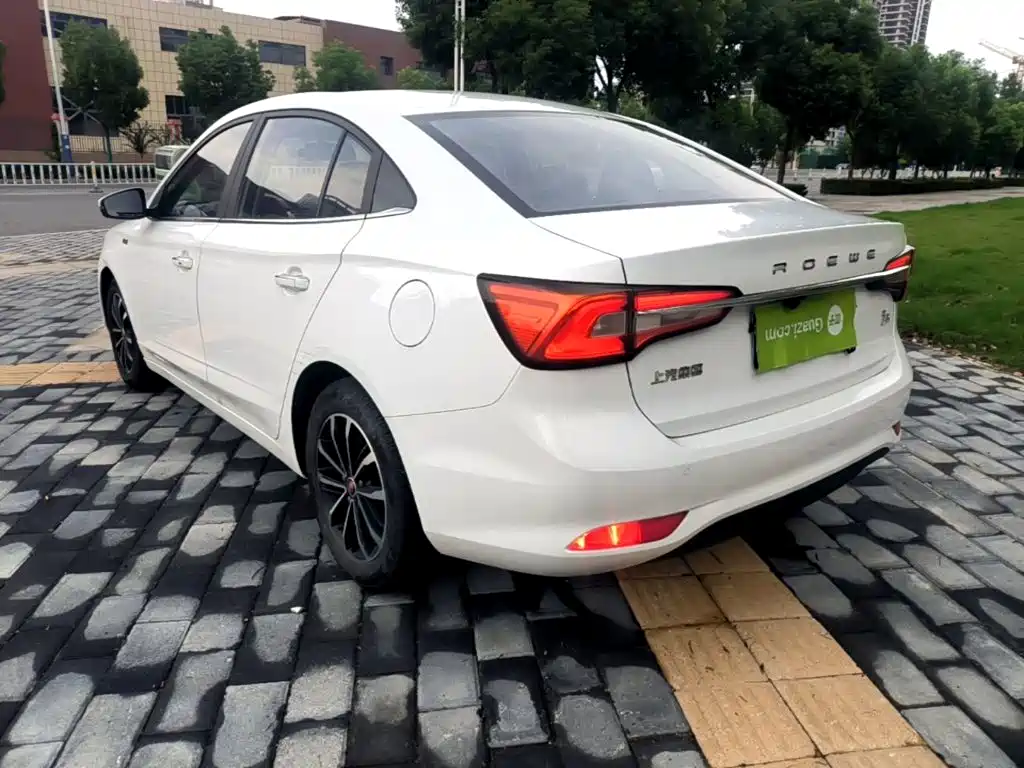 Roewe i5 — миниатюра 5