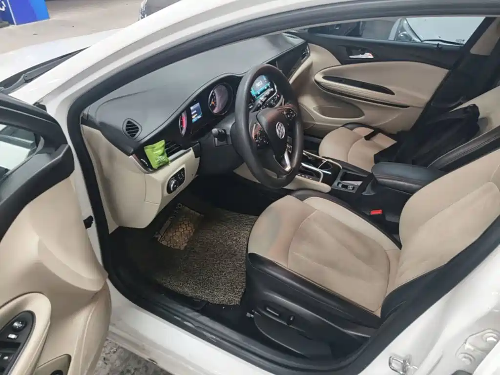 Buick Verano — миниатюра 16