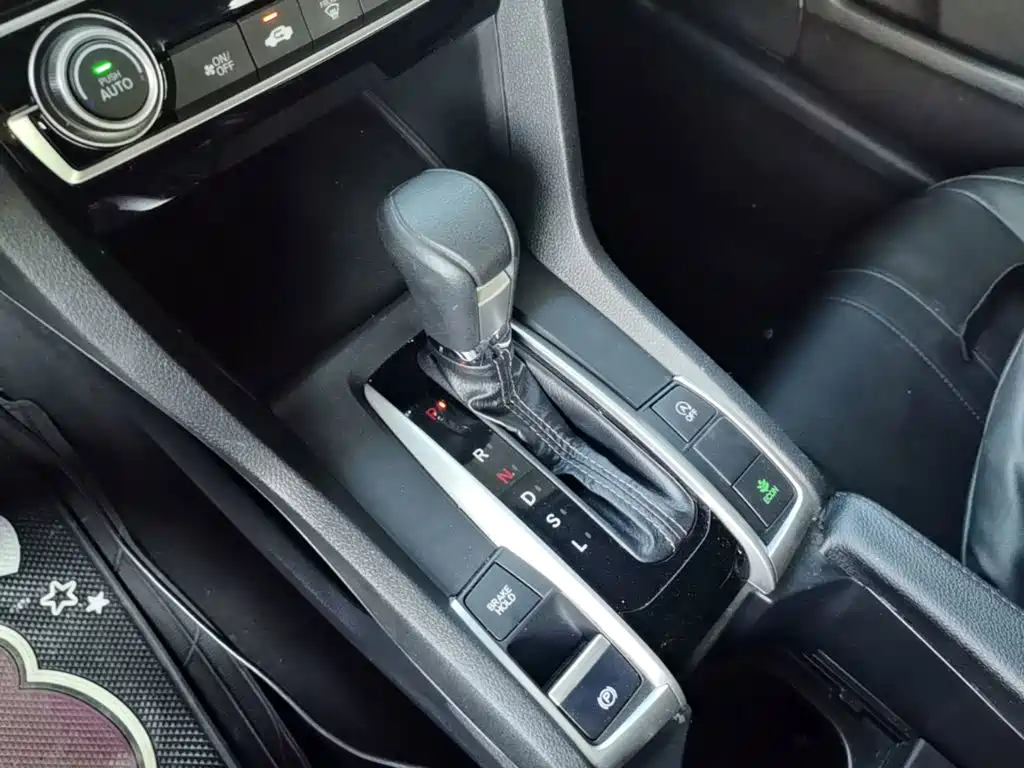 Honda Civic — миниатюра 14