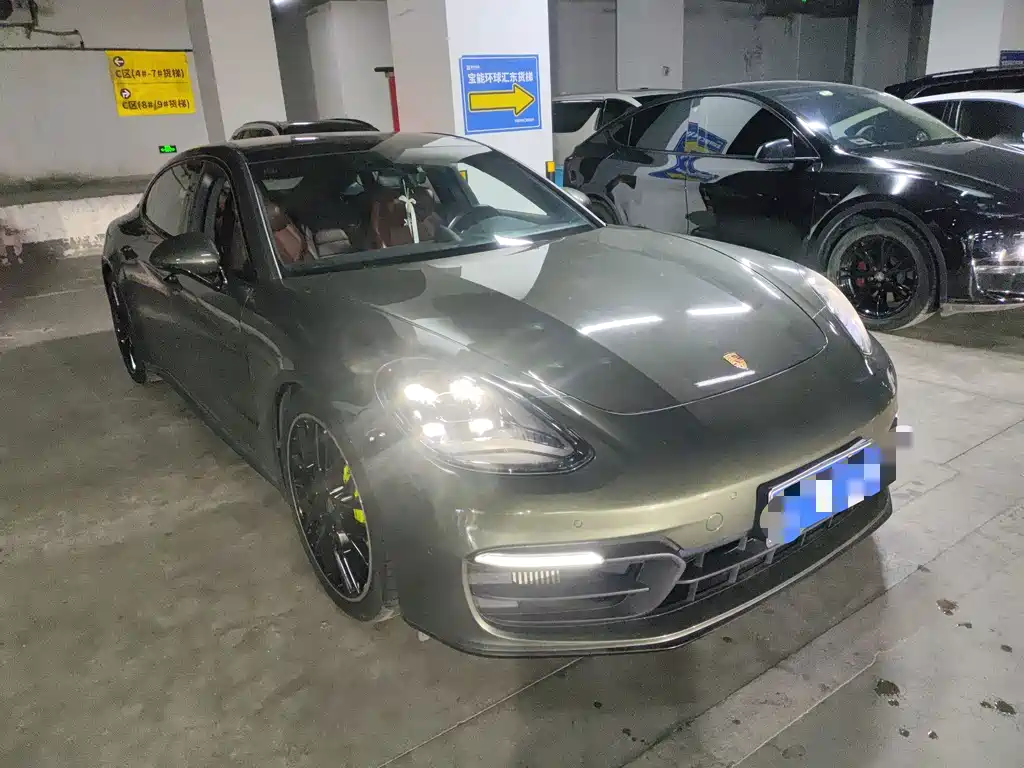 Porsche Panamera — миниатюра 3