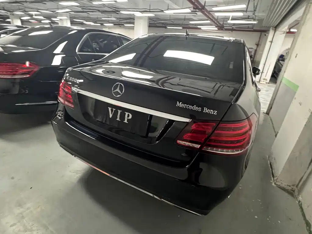 Mercedes-Benz E-Class — миниатюра 16