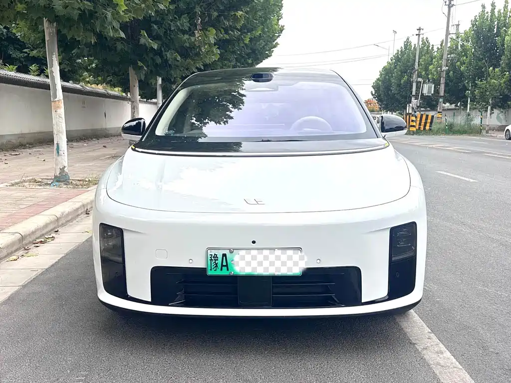 Li Auto Li i8 — миниатюра 2