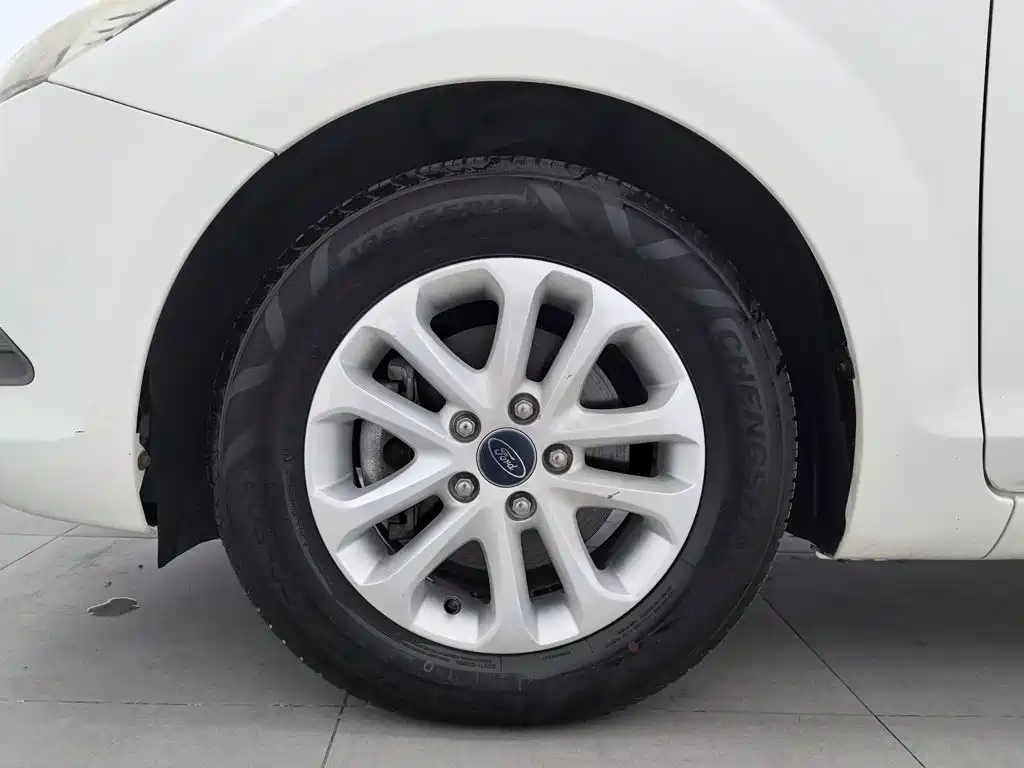 Ford Focus — миниатюра 17
