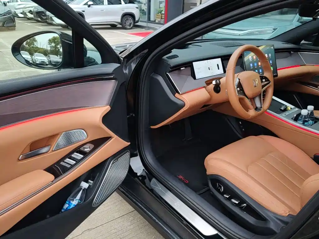 BYD Han L — миниатюра 16