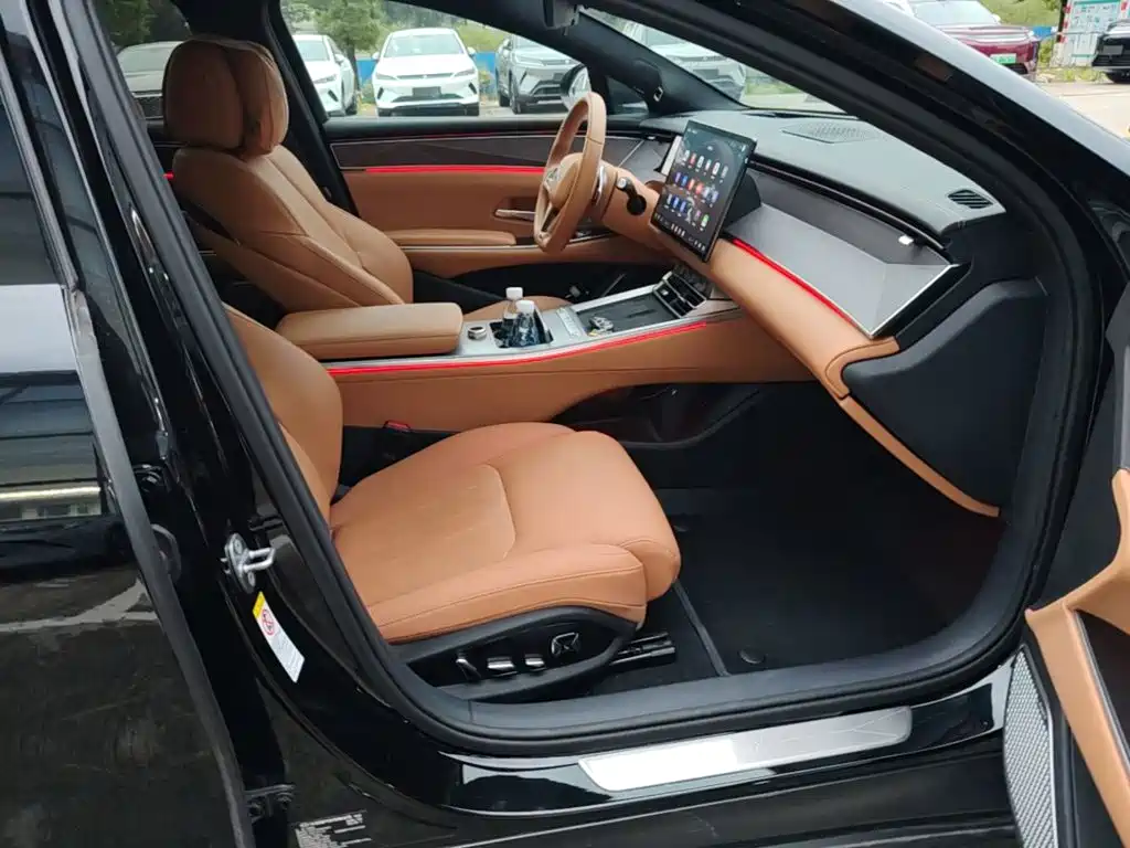 BYD Han L — миниатюра 25