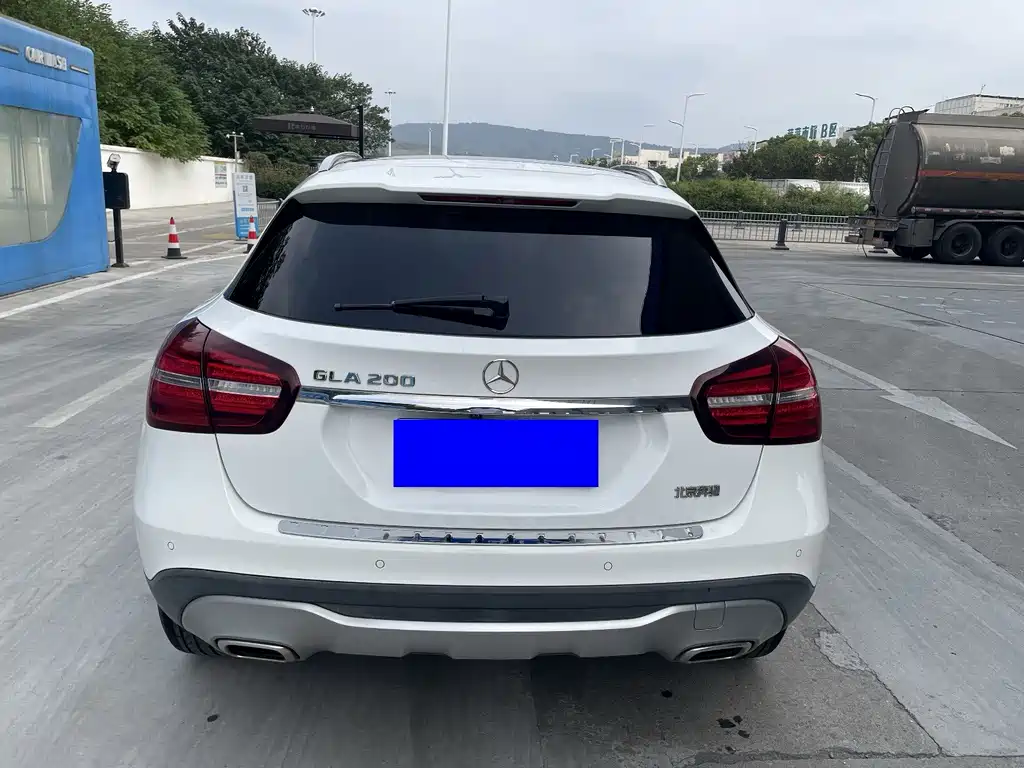 Mercedes-Benz GLA — миниатюра 7