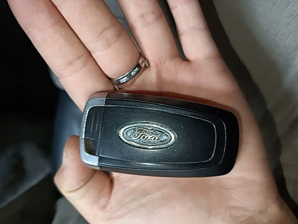 Ford Mondeo — миниатюра 9